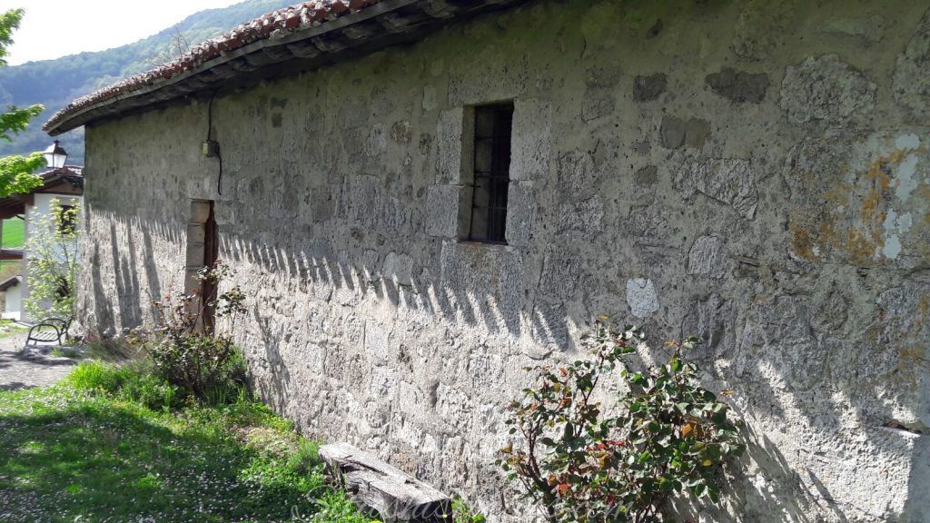 Lugares con história alava. Ermita de Kontrasta.
