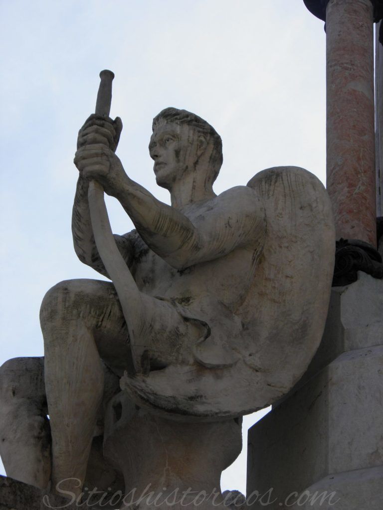 Monumento a los Fueros de Pamplona. 