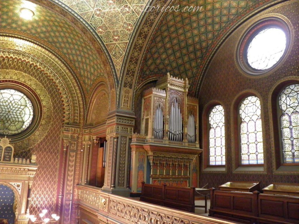 Sinagoga Sefardí interior.
