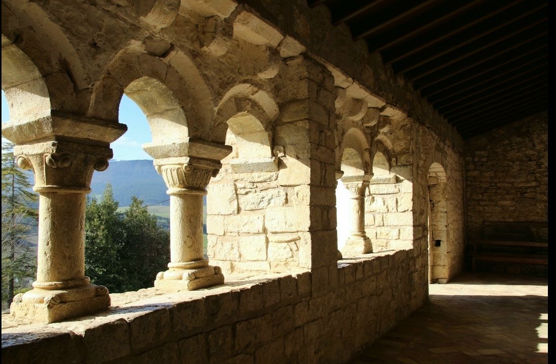 Galería porticada San Esteban de Eusa.